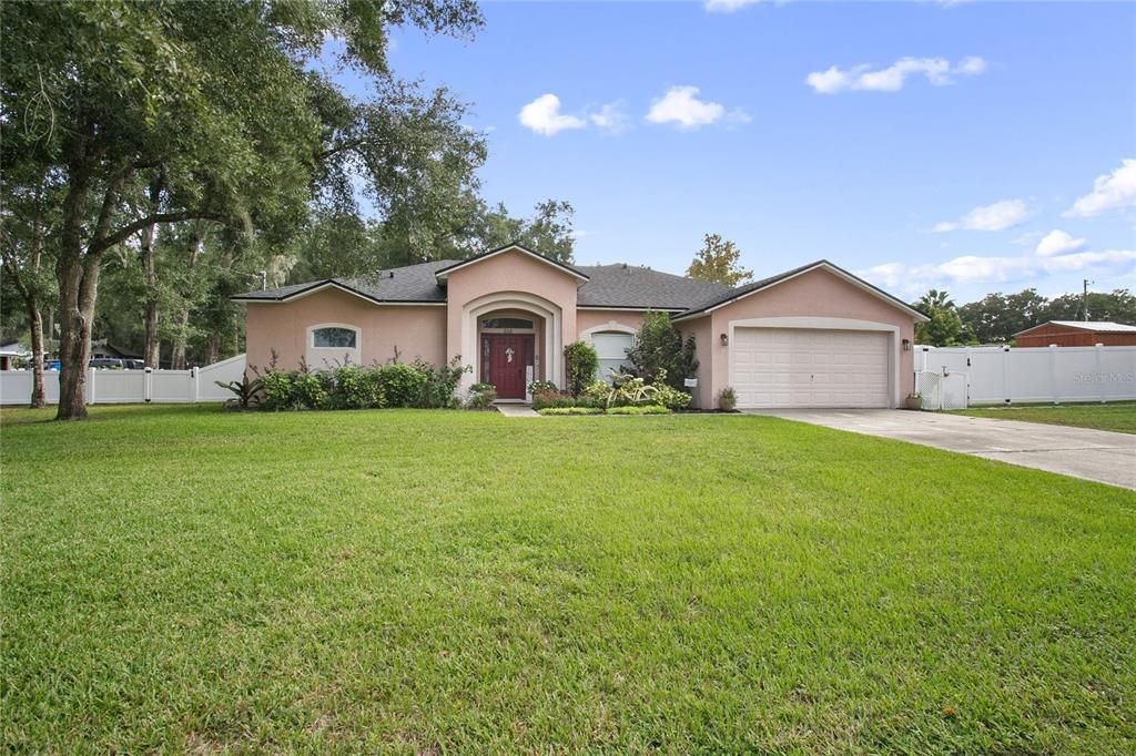 Attached, Backyard, Exterior, Facade, Ranch
