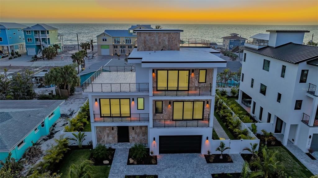 Exterior, Drone