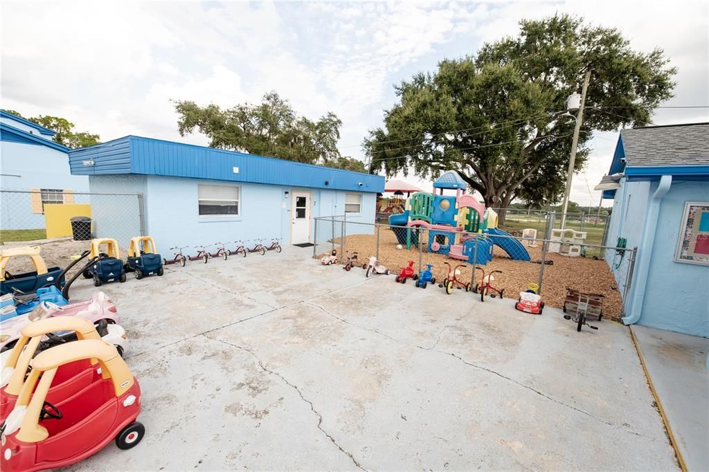 Backyard, Exterior, Playground