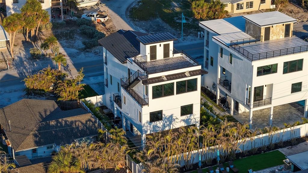 Exterior, Drone