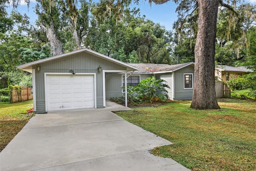 Backyard, Detached Garage, Exterior