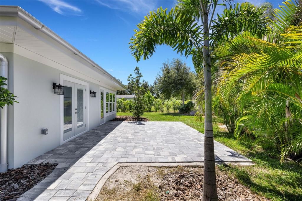 Backyard, Exterior