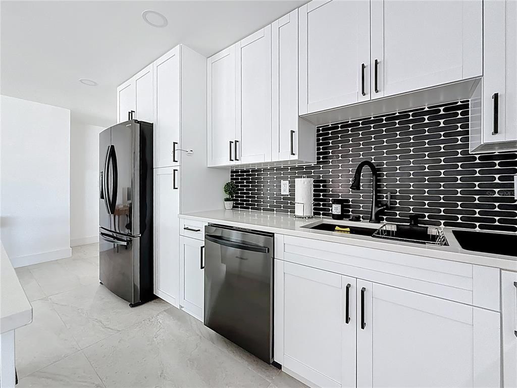 Interior, Kitchen, Marble, Recessed Lighting