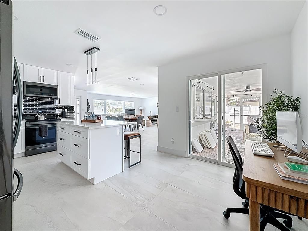 Home Office, Interior, Kitchen, Marble, Pendant Lights, Recessed Lighting