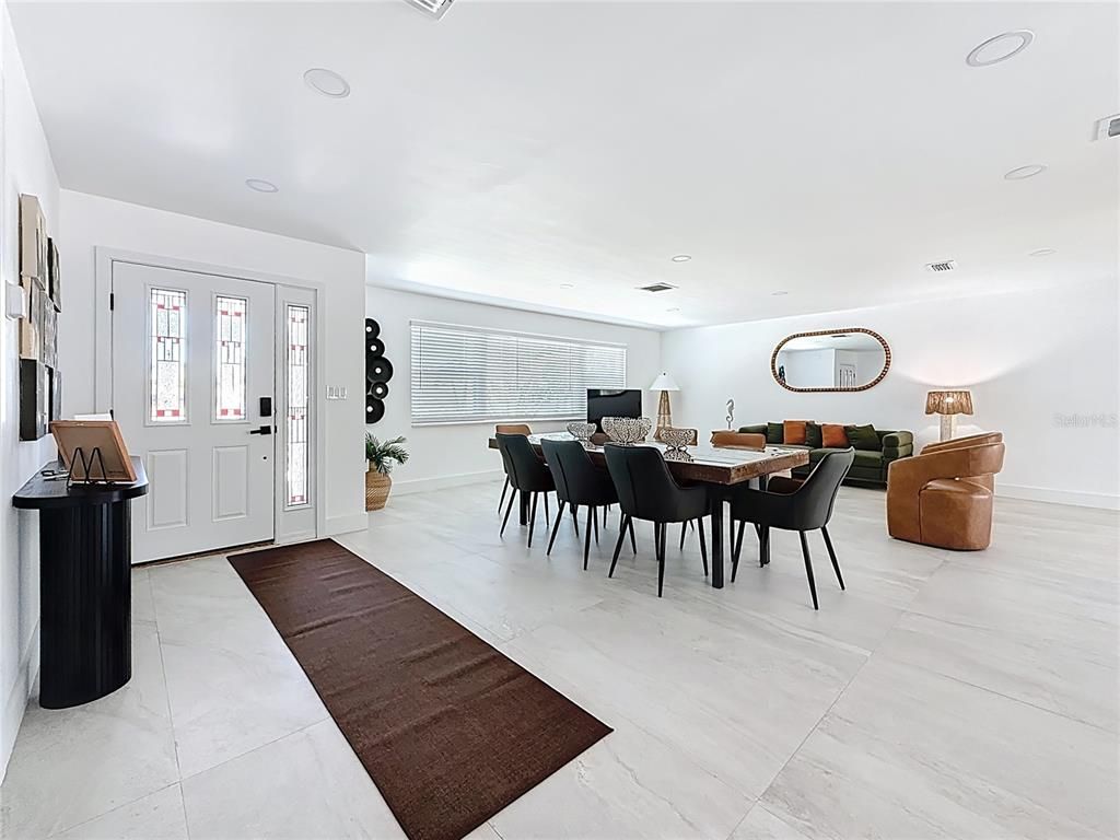 Dining room, Interior, Recessed Lighting