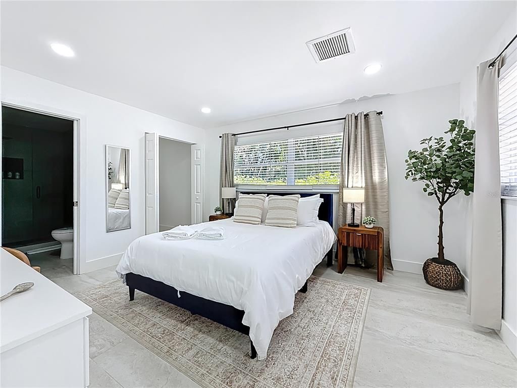 Bathroom, Bedroom, Interior, Recessed Lighting