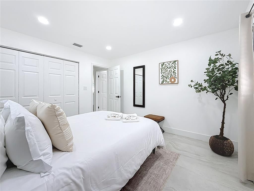 Bedroom, Interior, Marble, Recessed Lighting