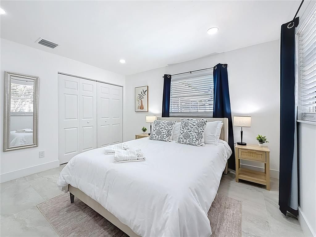 Bedroom, Interior, Marble, Recessed Lighting