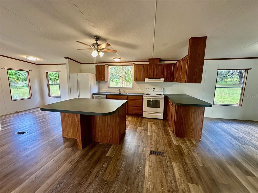 Interior, Kitchen, Pendant Lights, Wood Texture Flooring