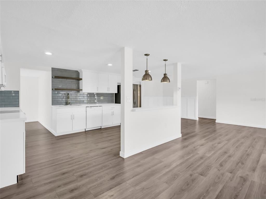 Interior, Kitchen, Pendant Lights, Recessed Lighting, Wood Texture Flooring