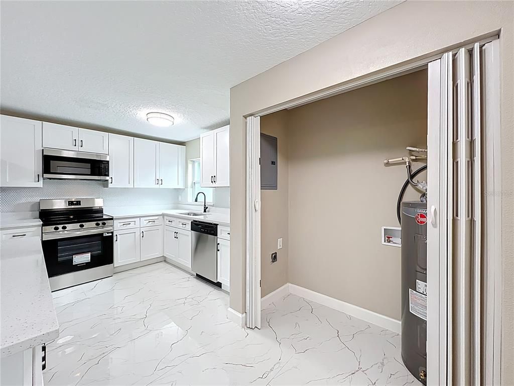 Interior, Kitchen, Marble, Stainless Steel Appliances