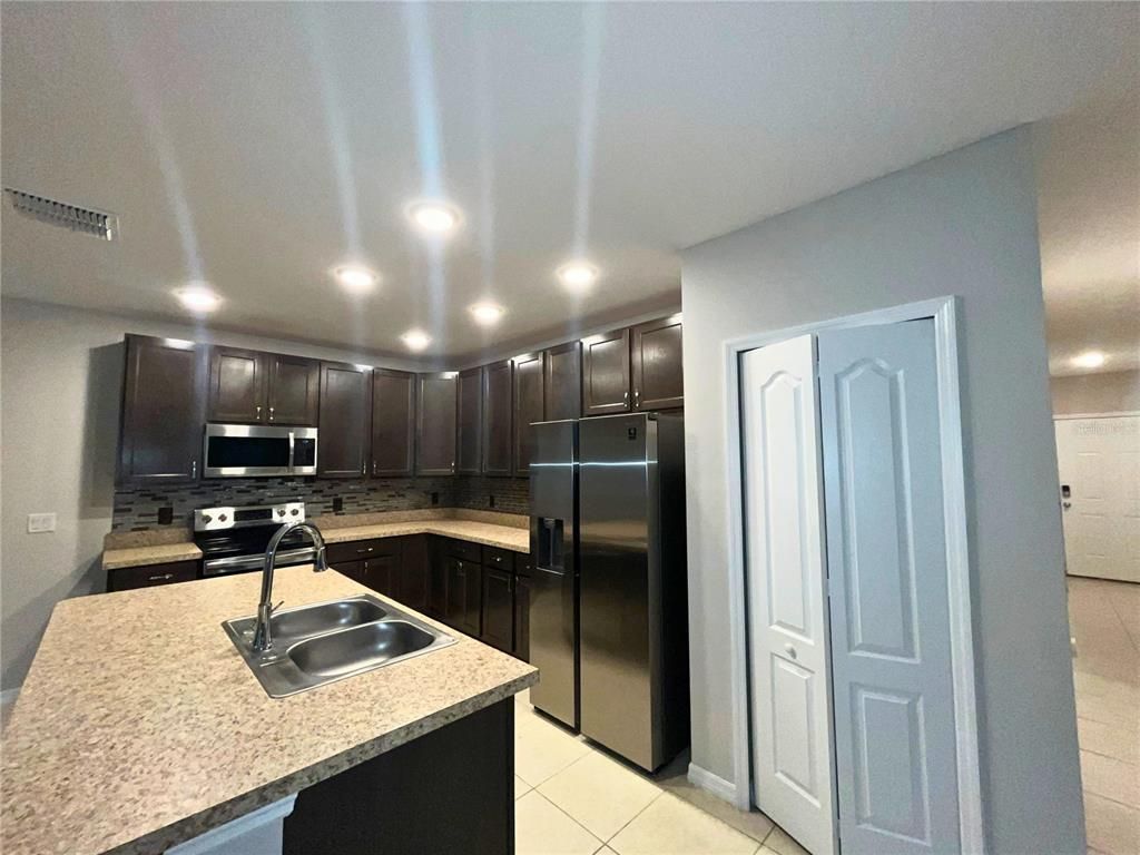 Interior, Kitchen, Recessed Lighting