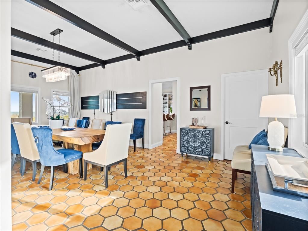 Chandelier, Dining room, Interior, Pendant Lights