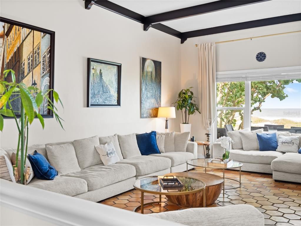 Interior, Living room, Water