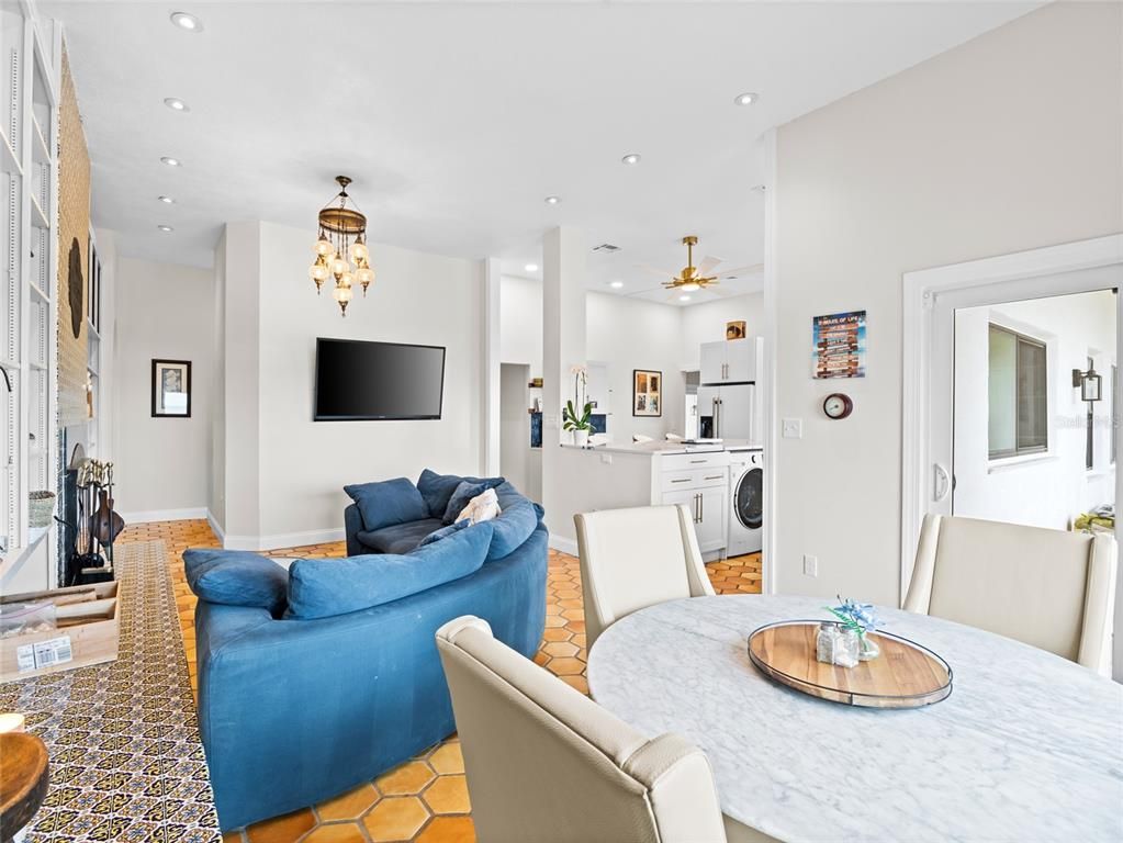 Dining room, Interior, Kitchen, Living room, Pendant Lights, Recessed Lighting, Washer