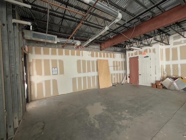 Garage, Interior
