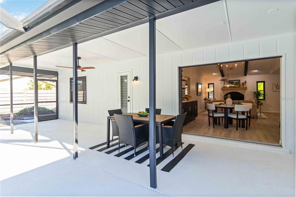 Dining room, Glass Ceilings, Interior, Sun Room, Wood Texture Flooring