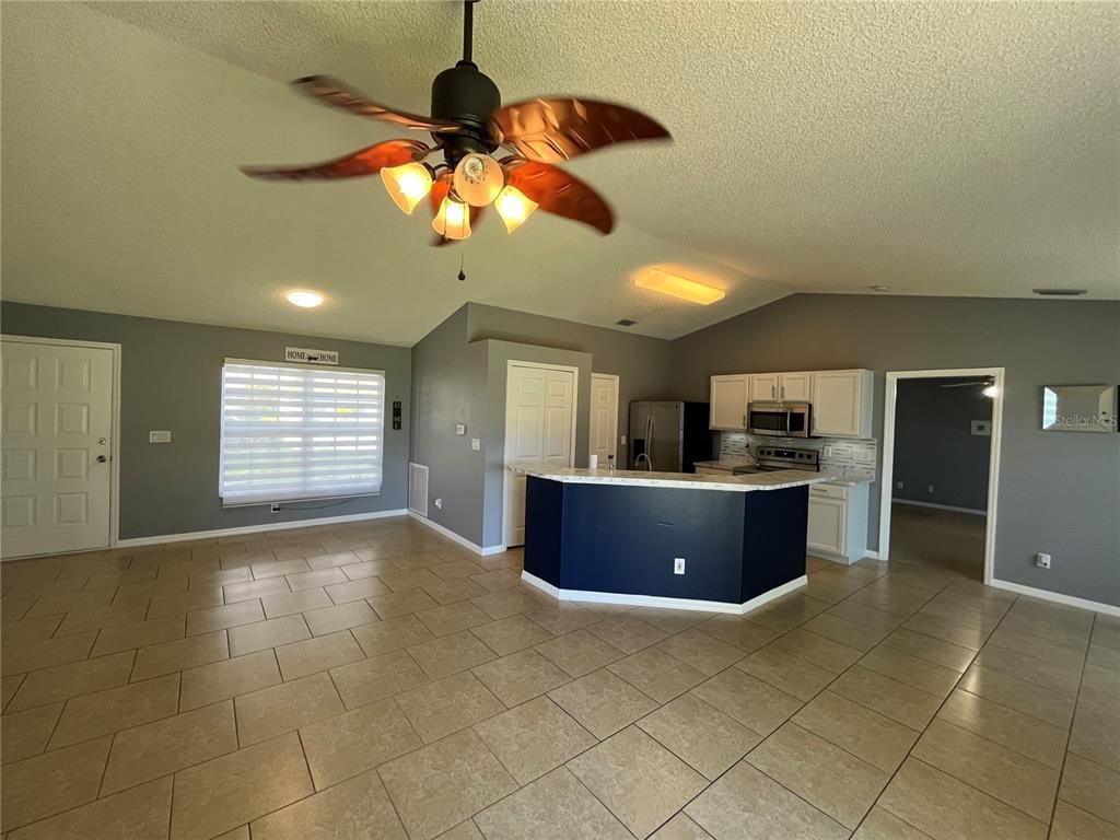 Empty room, Interior, Kitchen, Recessed Lighting