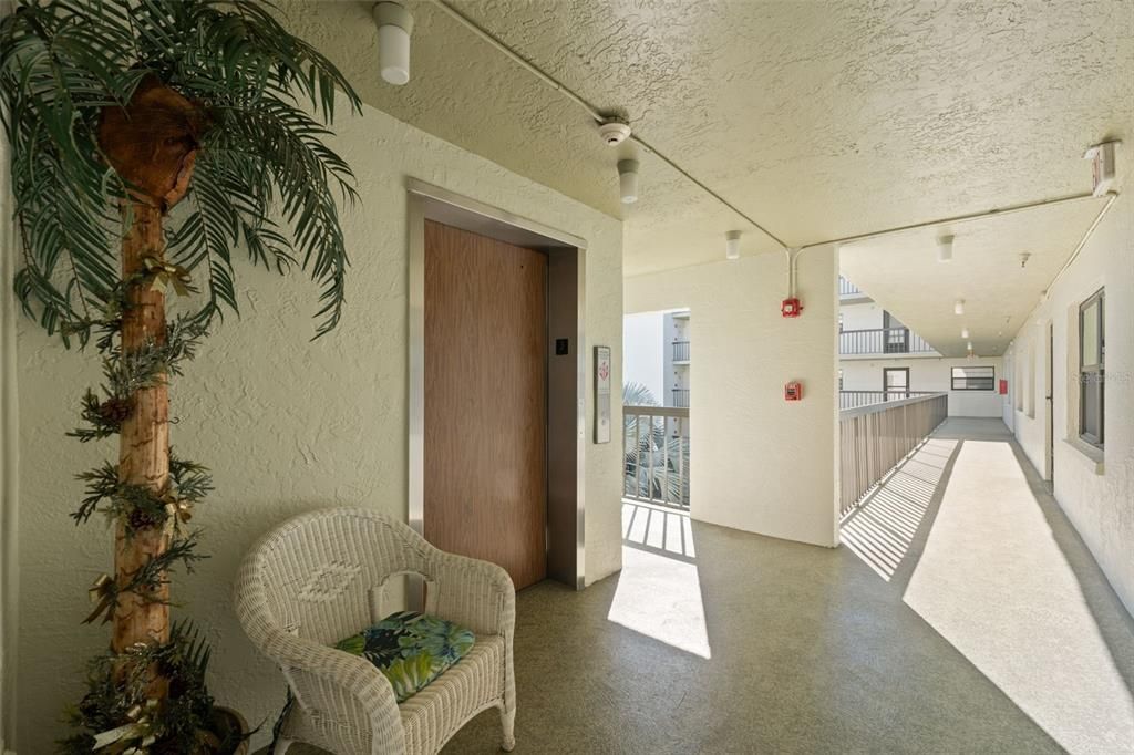 Elevator, Interior