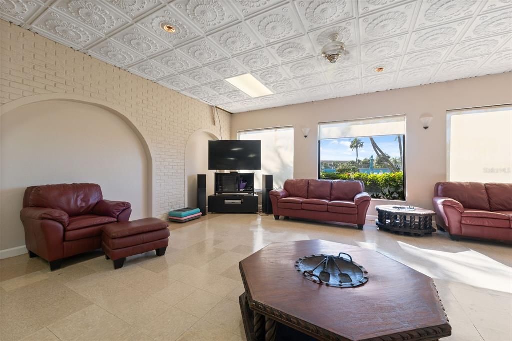 Fireplace, Interior, Living room, Recessed Lighting