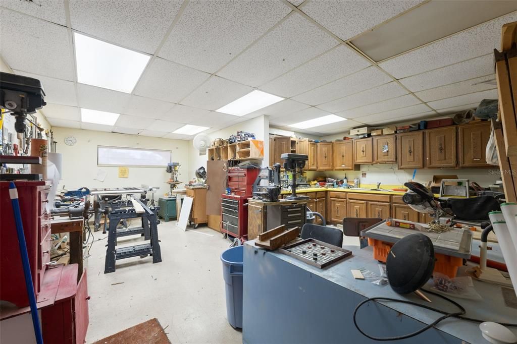 Fitness Equipment, Interior, Kitchen, Recessed Lighting