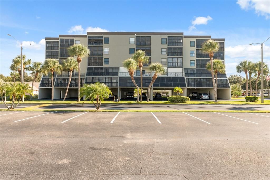Exterior, Facade, Condo Building