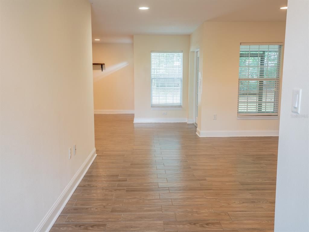 Empty room, Interior, Recessed Lighting, Wood Texture Flooring