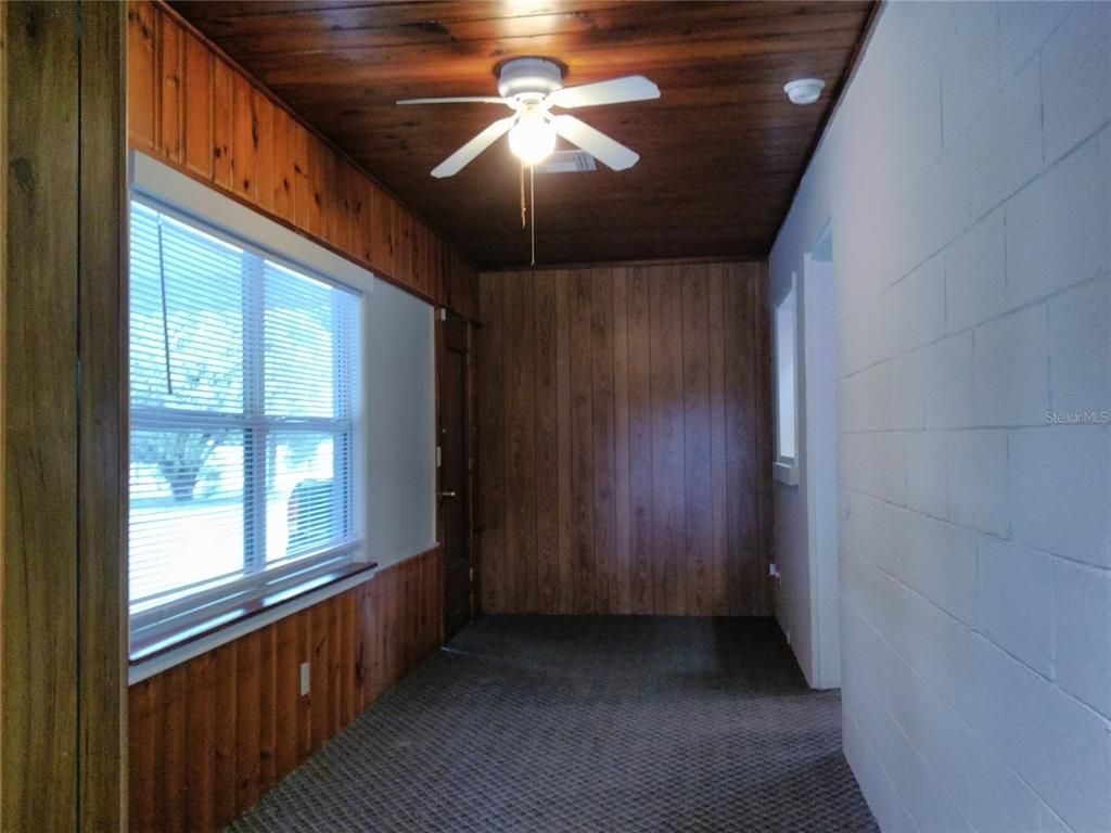 Empty room, Interior, Wooden Ceilings, Wooden Walls