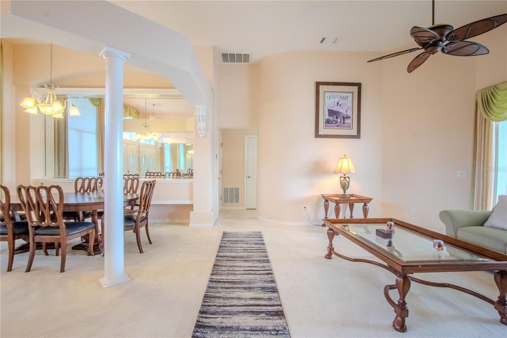 Chandelier, Dining room, Interior, Pendant Lights
