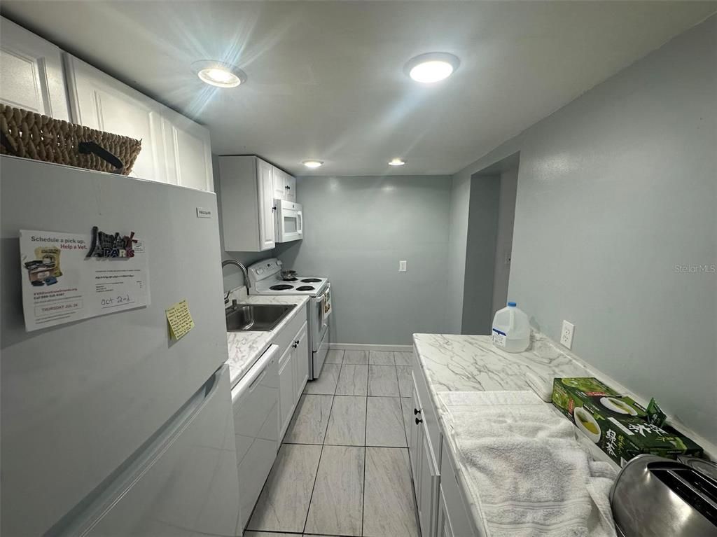 Interior, Kitchen, Recessed Lighting