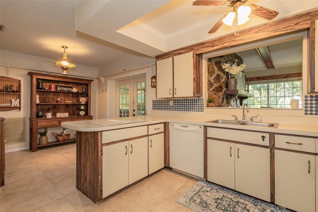 Interior, Kitchen