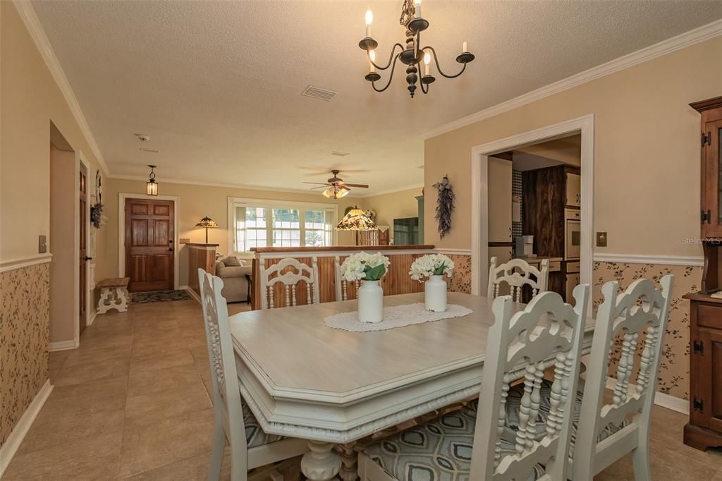 Chandelier, Dining room, Interior