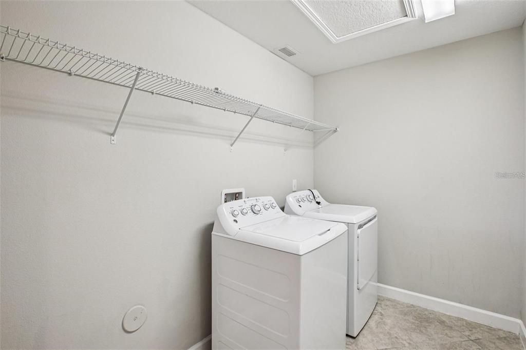 Interior, Washer