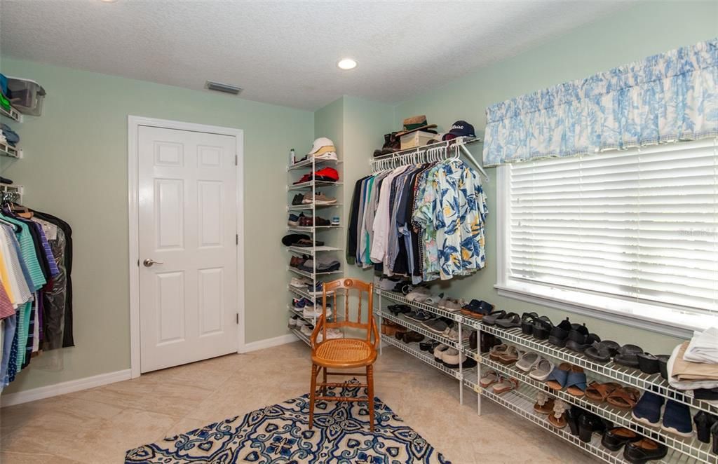 Interior, Recessed Lighting, Walk-in Closets