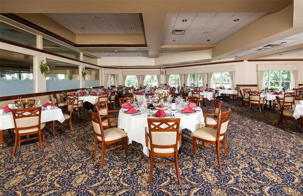 Dining room, Interior, Recessed Lighting