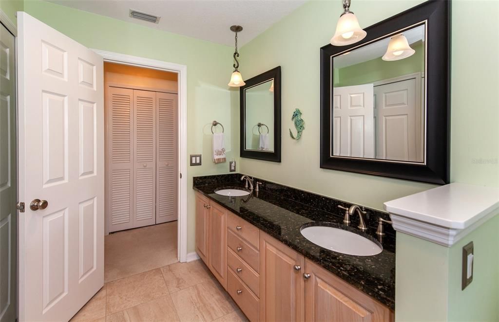 Bathroom, Dual Sink Vanities, Interior, Pendant Lights