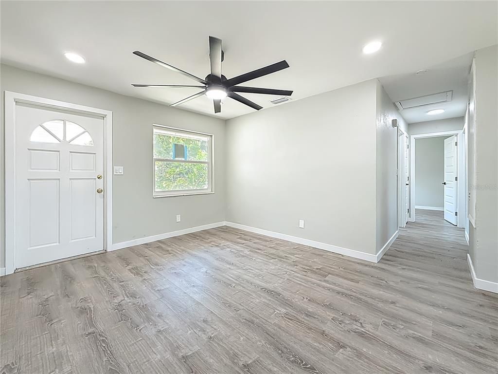 Empty room, Interior, Recessed Lighting, Wood Texture Flooring