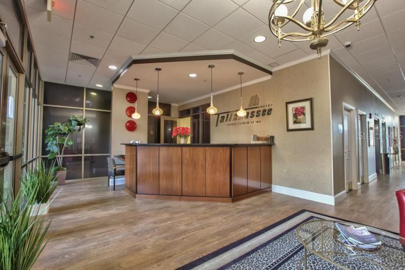 Interior, Pendant Lights, Recessed Lighting, Wood Texture Flooring