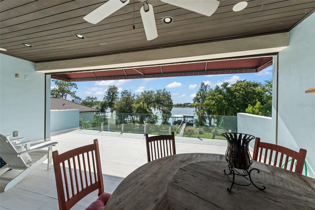 Dining room, Exterior, Water