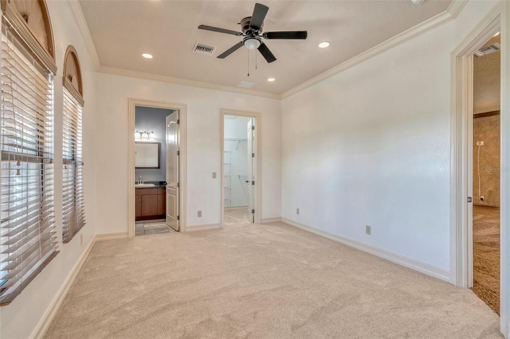Bathroom, Empty room, Interior, Recessed Lighting
