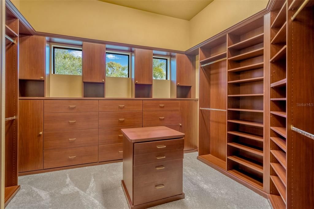 Interior, Walk-in Closets