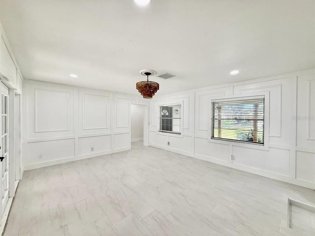 Chandelier, Empty room, Interior, Marble, Recessed Lighting