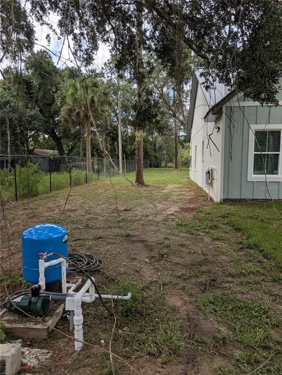 Backyard, Exterior