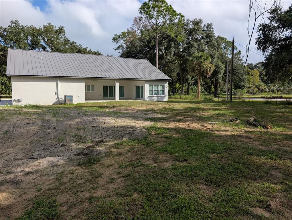 Backyard, Exterior