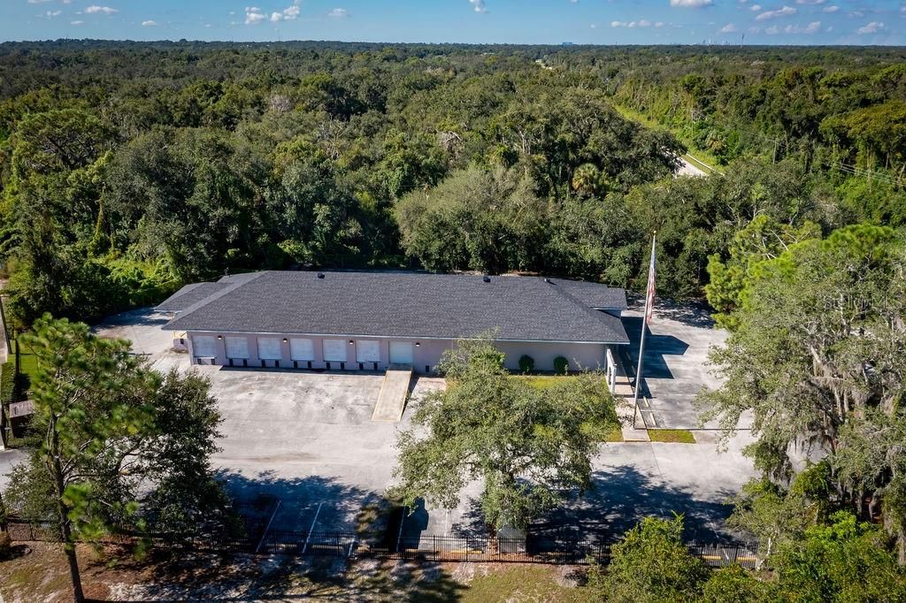 Exterior, Drone