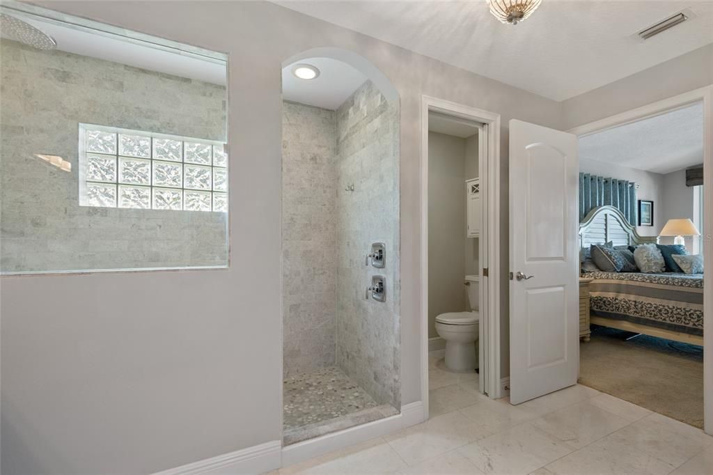 Bathroom, Bedroom, Interior, Recessed Lighting