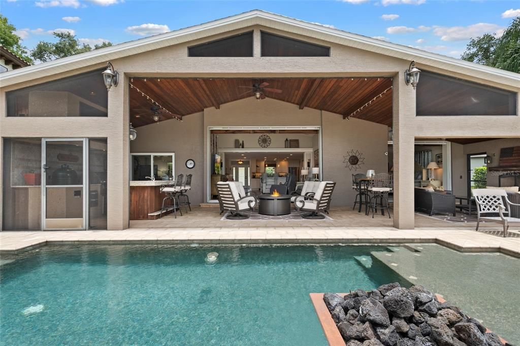 Exterior, Pool