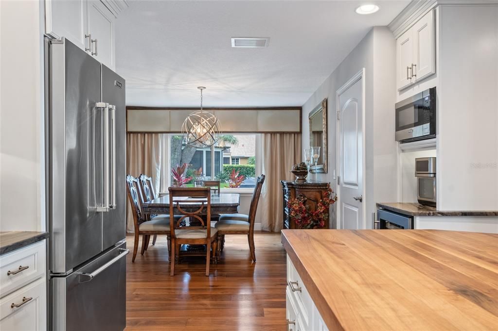 Chandelier, Dining room, Interior, Kitchen, Recessed Lighting, Wood Texture Flooring