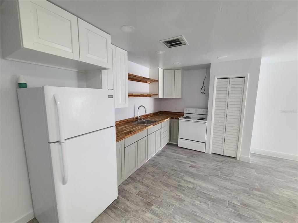 Interior, Kitchen, Recessed Lighting, Wood Texture Flooring
