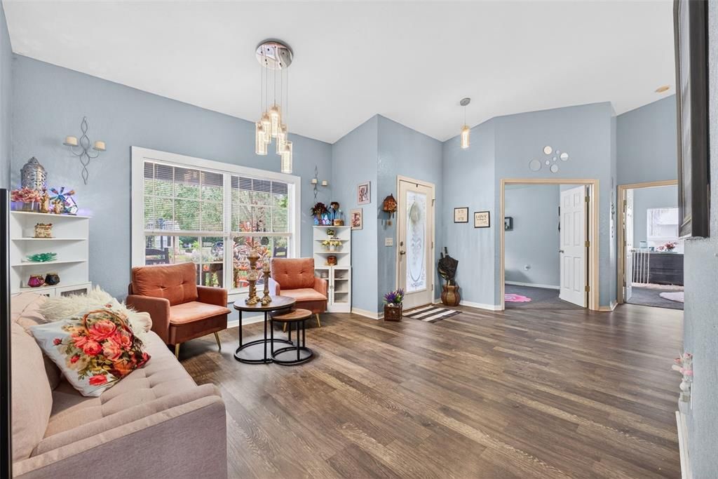 Interior, Living room, Pendant Lights, Wood Texture Flooring